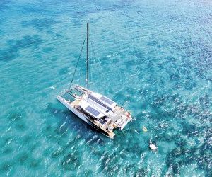 CATAMARAN ISLAS DEL ROSARIO